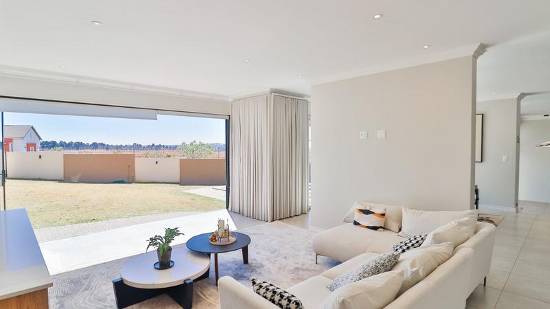 4 Bedroom Property for Sale in Midstream Heights Gauteng