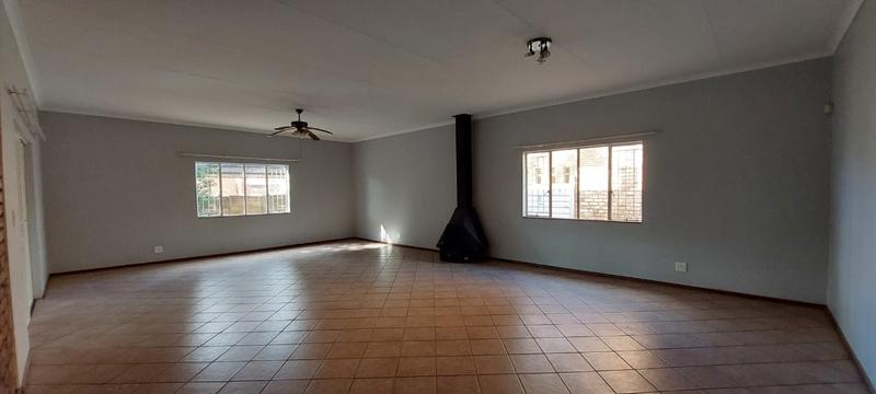 4 Bedroom Property for Sale in Chantelle Gauteng