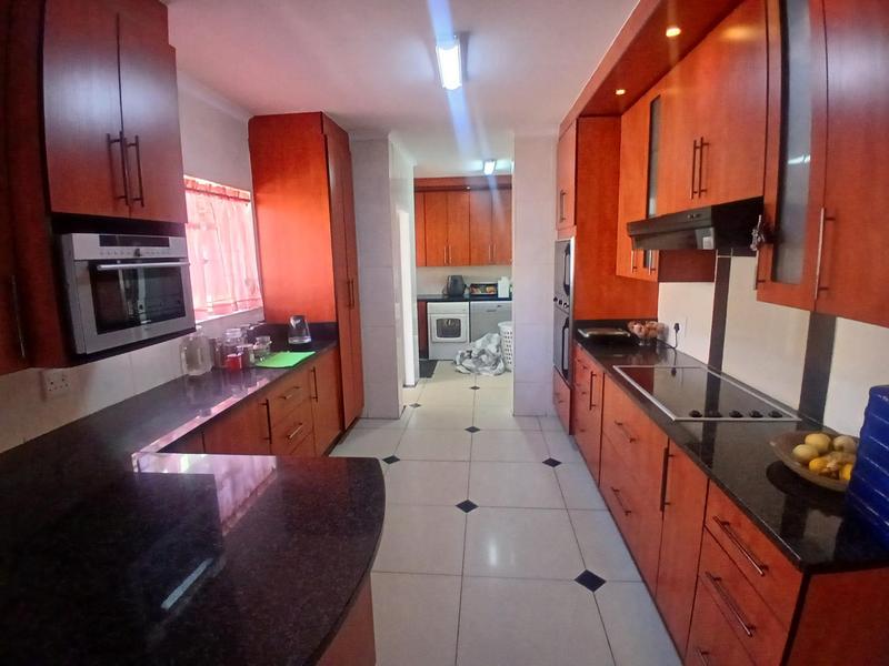 4 Bedroom Property for Sale in Ninapark Gauteng