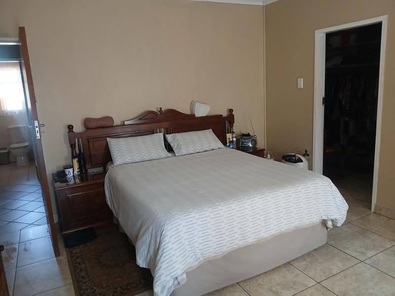 4 Bedroom Property for Sale in Ninapark Gauteng