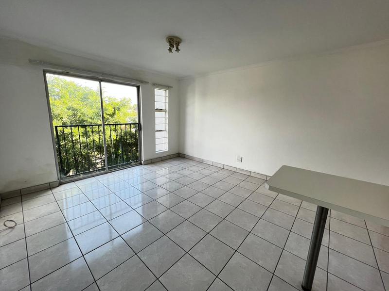 To Let 2 Bedroom Property for Rent in Northcliff Gauteng