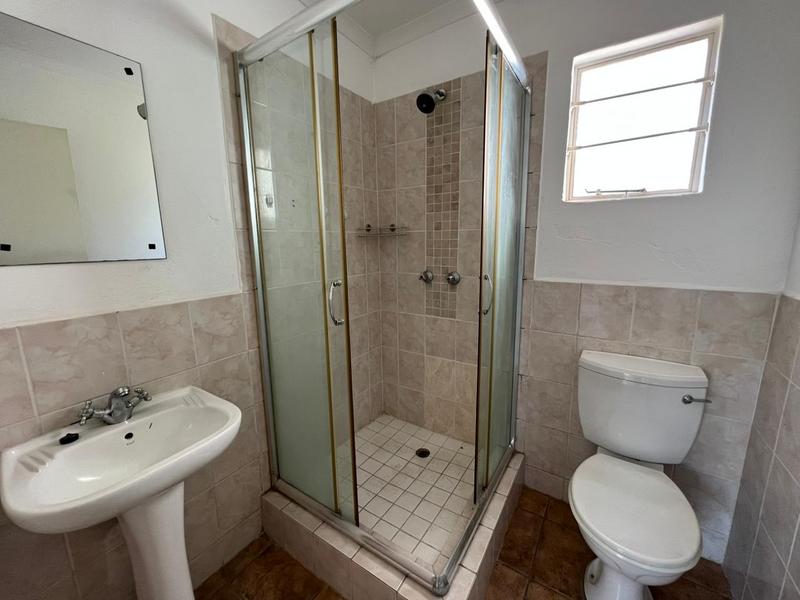 To Let 2 Bedroom Property for Rent in Northcliff Gauteng