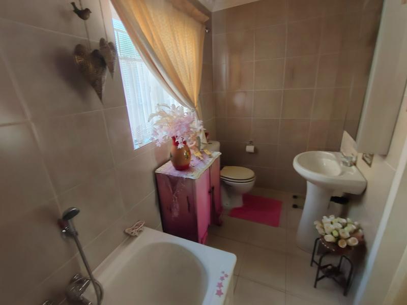 1 Bedroom Property for Sale in Clarina Gauteng