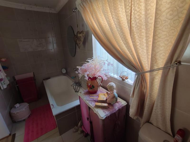 1 Bedroom Property for Sale in Clarina Gauteng