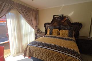 4 Bedroom Property for Sale in Florauna Gauteng