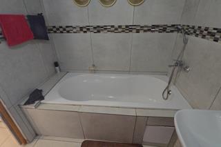 4 Bedroom Property for Sale in Florauna Gauteng