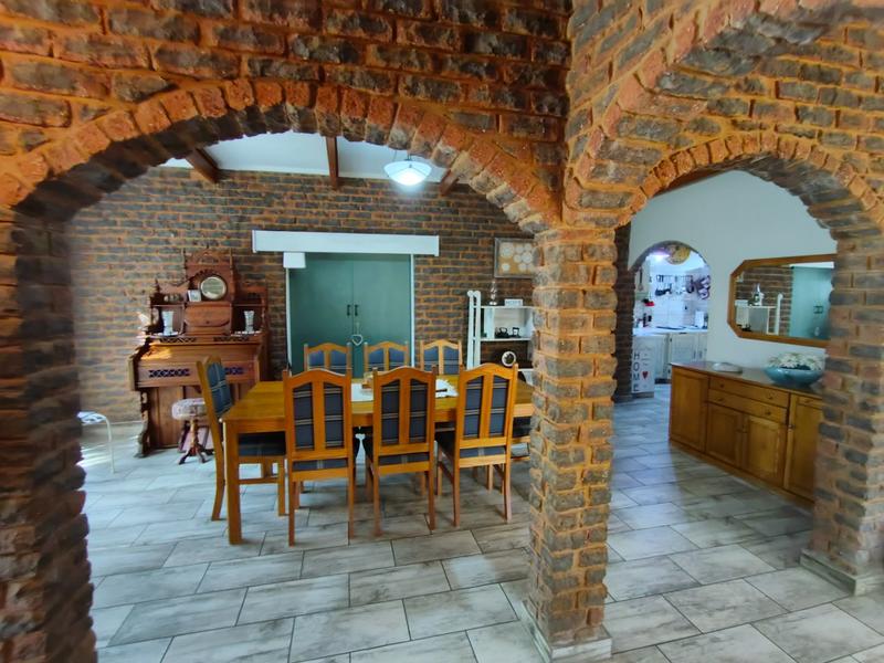 4 Bedroom Property for Sale in Karenpark Gauteng
