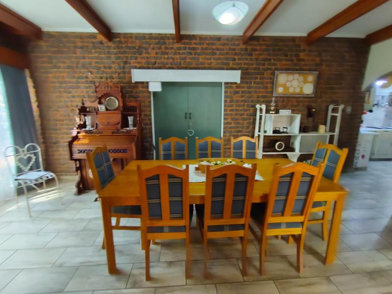 4 Bedroom Property for Sale in Karenpark Gauteng