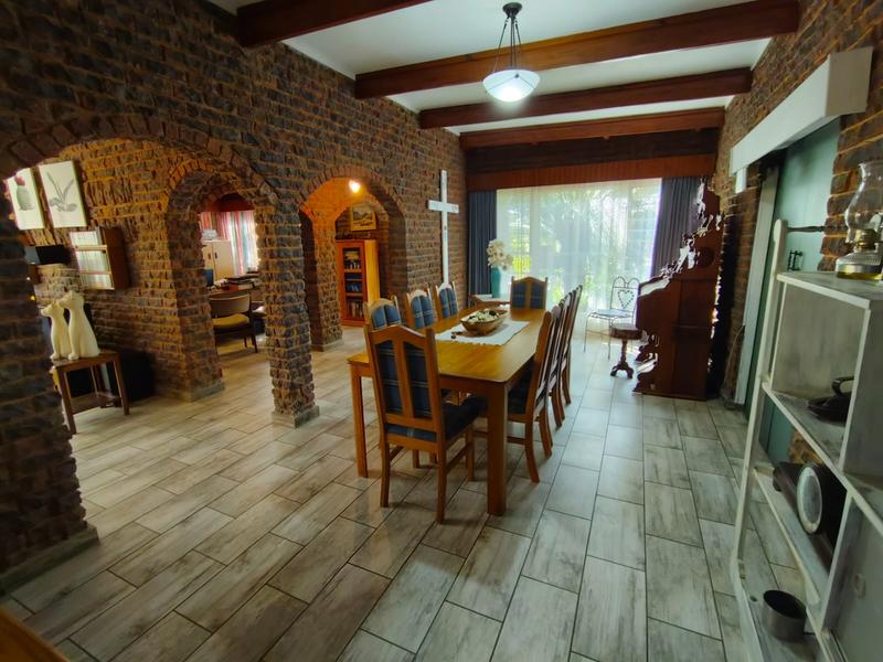 4 Bedroom Property for Sale in Karenpark Gauteng