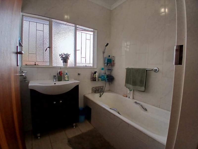 4 Bedroom Property for Sale in Magalieskruin Gauteng