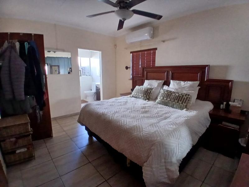 4 Bedroom Property for Sale in Magalieskruin Gauteng