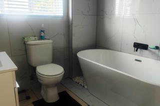 2 Bedroom Property for Sale in Pretoria North Gauteng