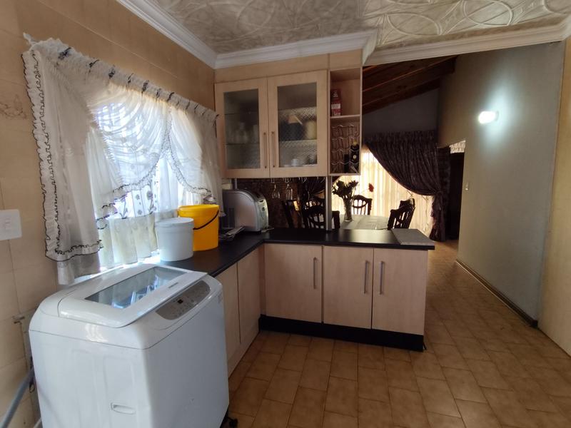 4 Bedroom Property for Sale in The Orchards Gauteng