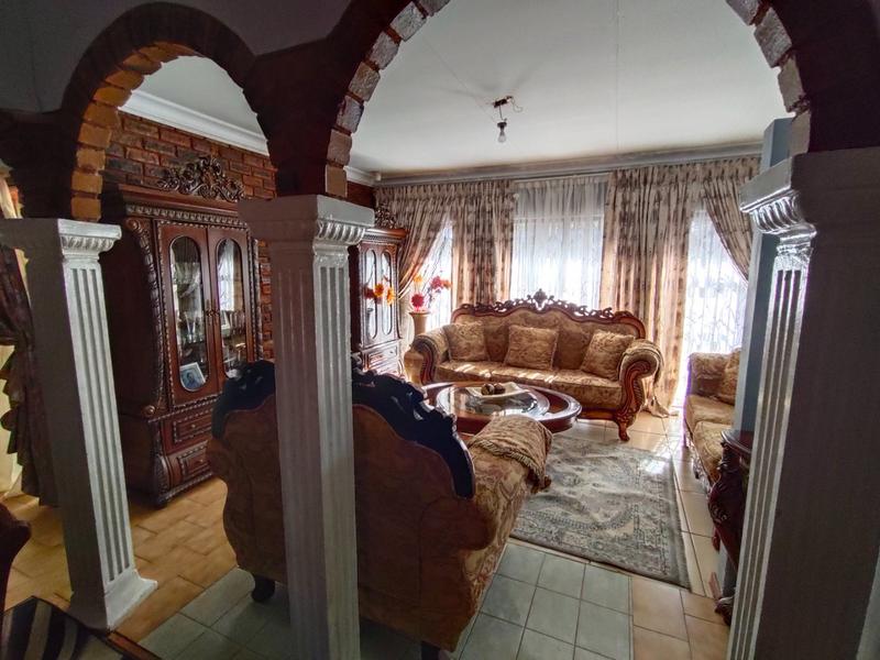 4 Bedroom Property for Sale in The Orchards Gauteng