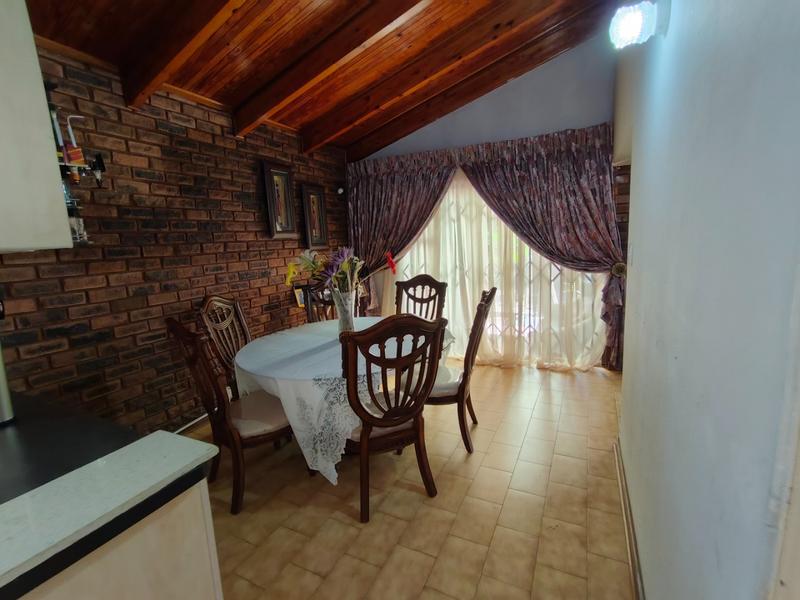 4 Bedroom Property for Sale in The Orchards Gauteng