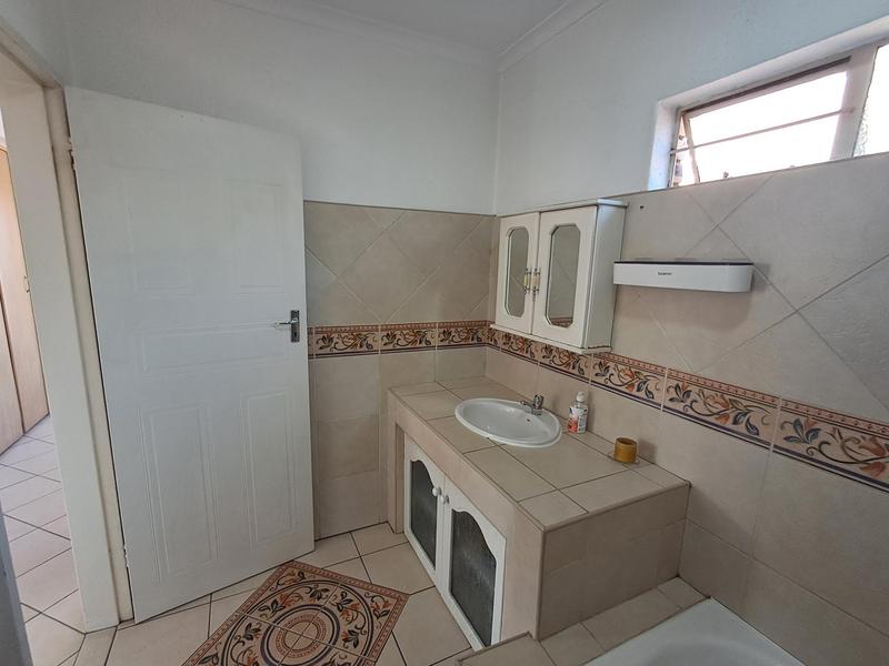 To Let 1 Bedroom Property for Rent in Edenburg Gauteng