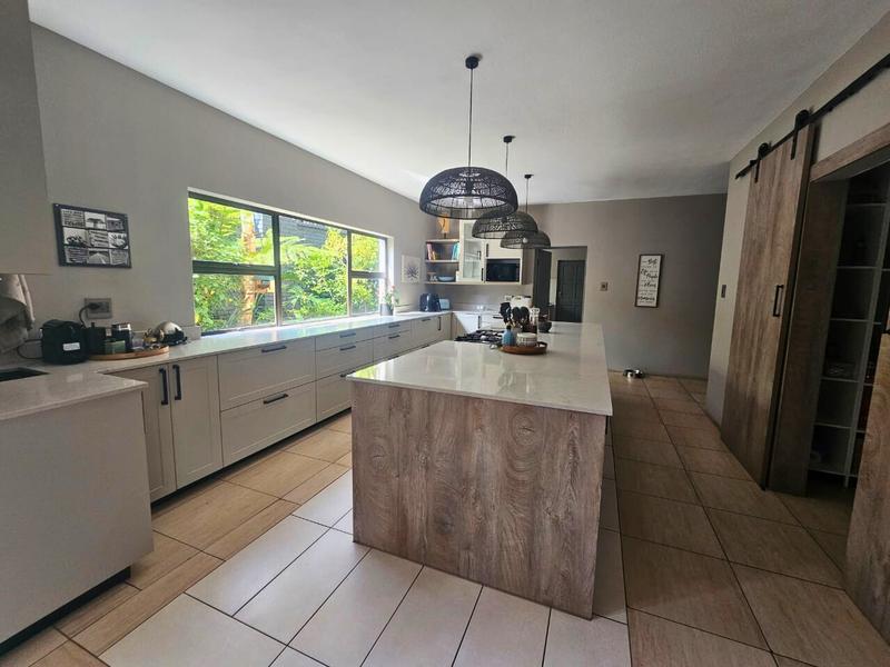 To Let 4 Bedroom Property for Rent in Blue Gill Estate Gauteng
