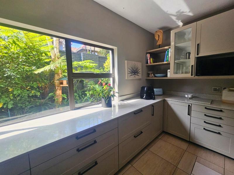 To Let 4 Bedroom Property for Rent in Blue Gill Estate Gauteng