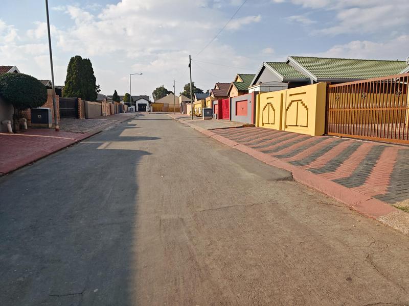 3 Bedroom Property for Sale in Kagiso Gauteng