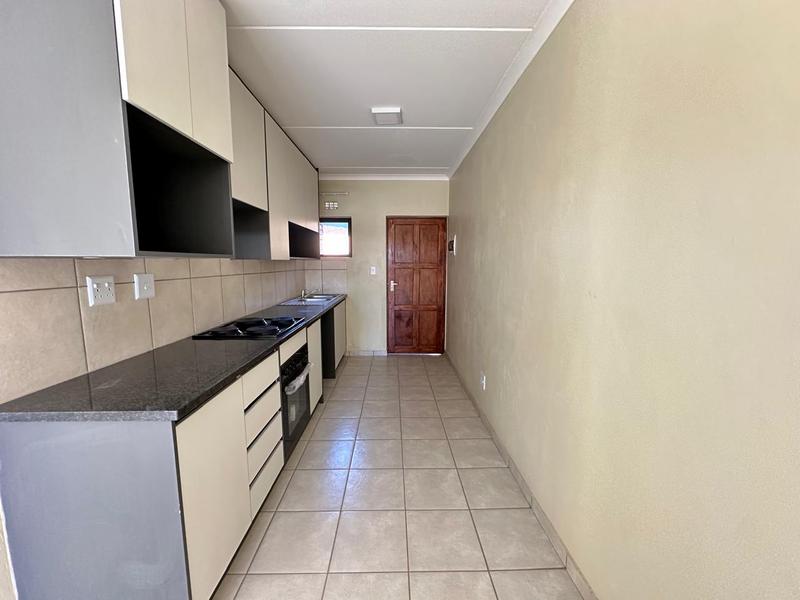 To Let 2 Bedroom Property for Rent in Cloverdene Gauteng