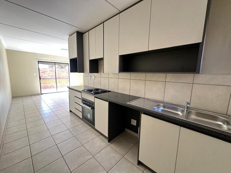 To Let 2 Bedroom Property for Rent in Cloverdene Gauteng