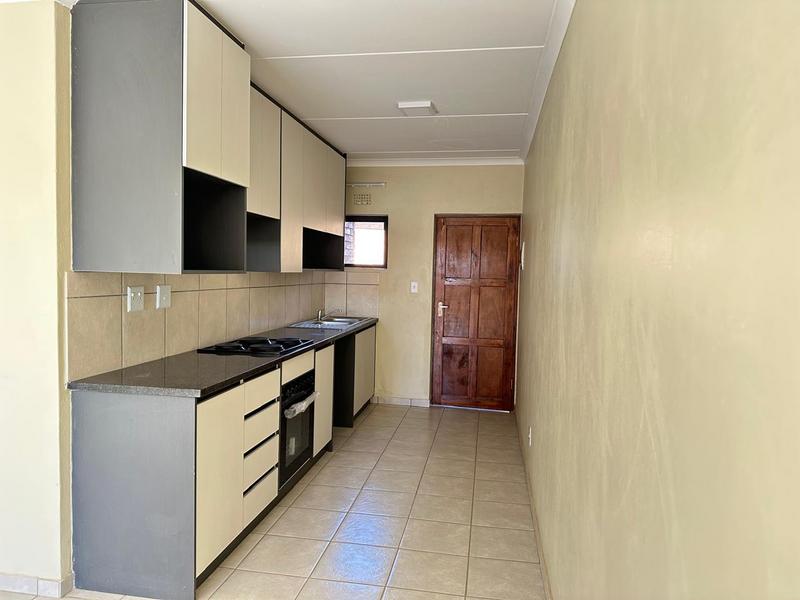 To Let 2 Bedroom Property for Rent in Cloverdene Gauteng