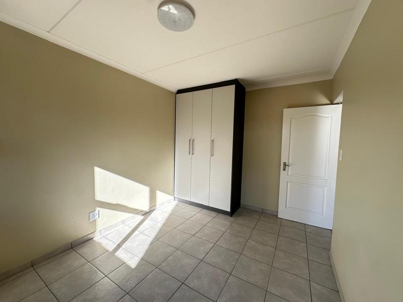 To Let 2 Bedroom Property for Rent in Cloverdene Gauteng