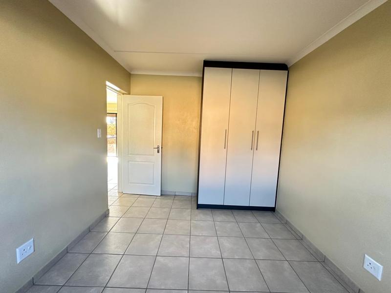 To Let 2 Bedroom Property for Rent in Cloverdene Gauteng