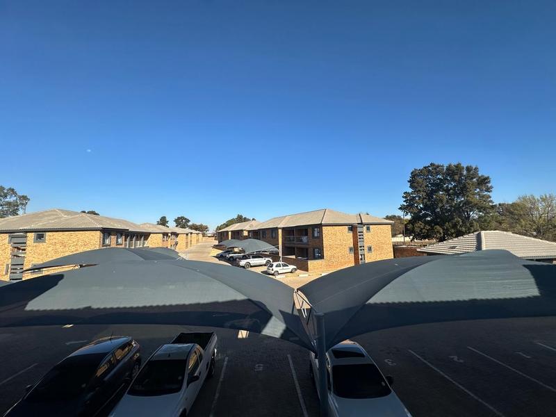 To Let 2 Bedroom Property for Rent in Cloverdene Gauteng