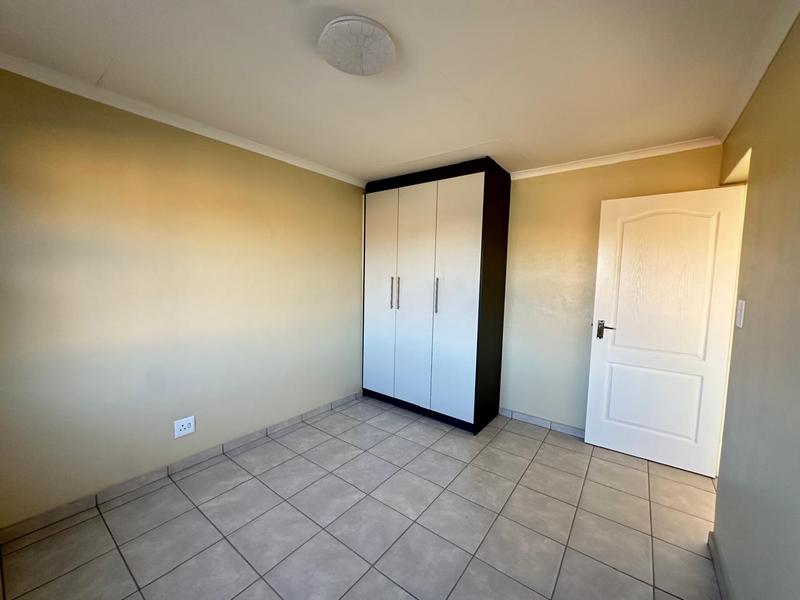 To Let 2 Bedroom Property for Rent in Cloverdene Gauteng