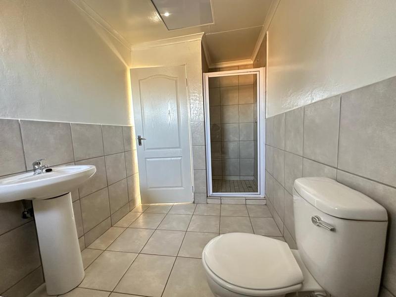 To Let 2 Bedroom Property for Rent in Cloverdene Gauteng