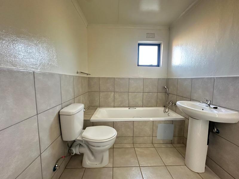 To Let 2 Bedroom Property for Rent in Cloverdene Gauteng