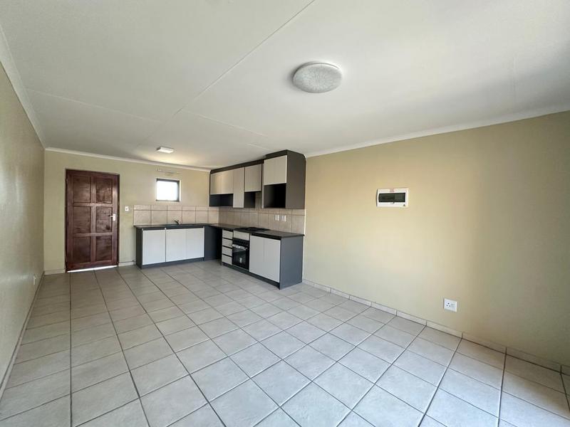To Let 2 Bedroom Property for Rent in Cloverdene Gauteng