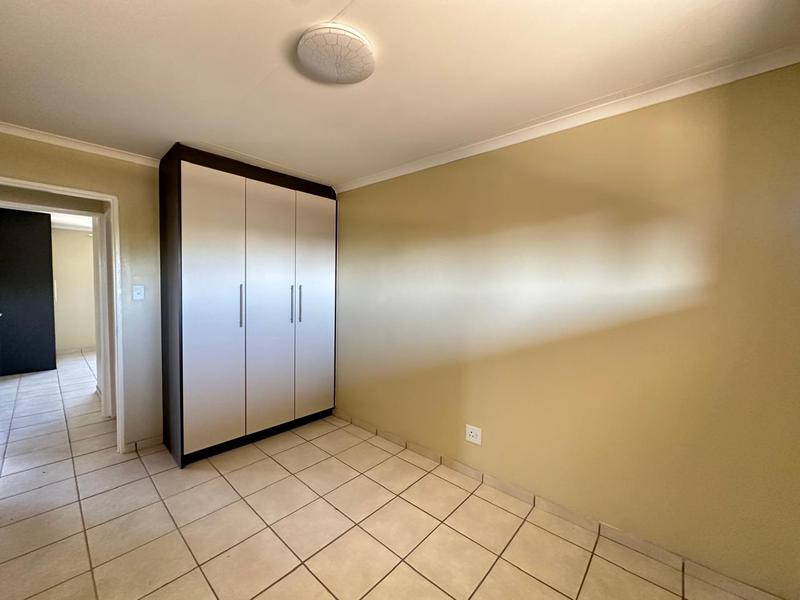 To Let 2 Bedroom Property for Rent in Cloverdene Gauteng