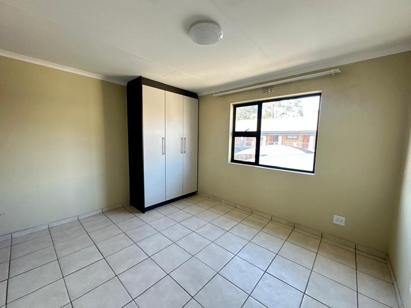 To Let 2 Bedroom Property for Rent in Cloverdene Gauteng
