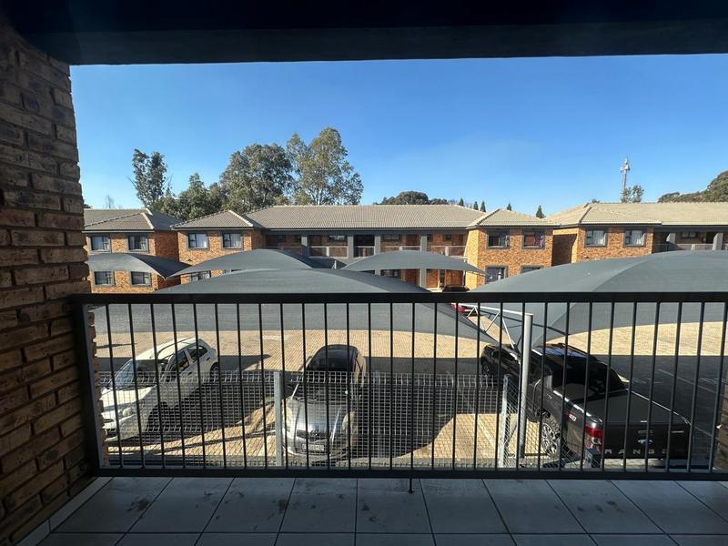 To Let 2 Bedroom Property for Rent in Cloverdene Gauteng