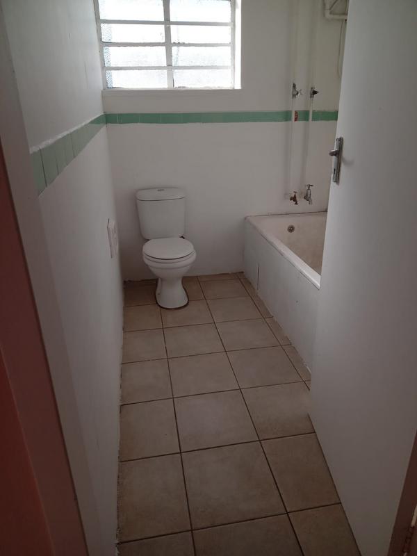 To Let 1 Bedroom Property for Rent in Jeppestown Gauteng