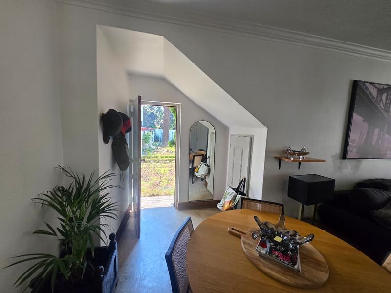 To Let 1 Bedroom Property for Rent in Saxonwold Gauteng