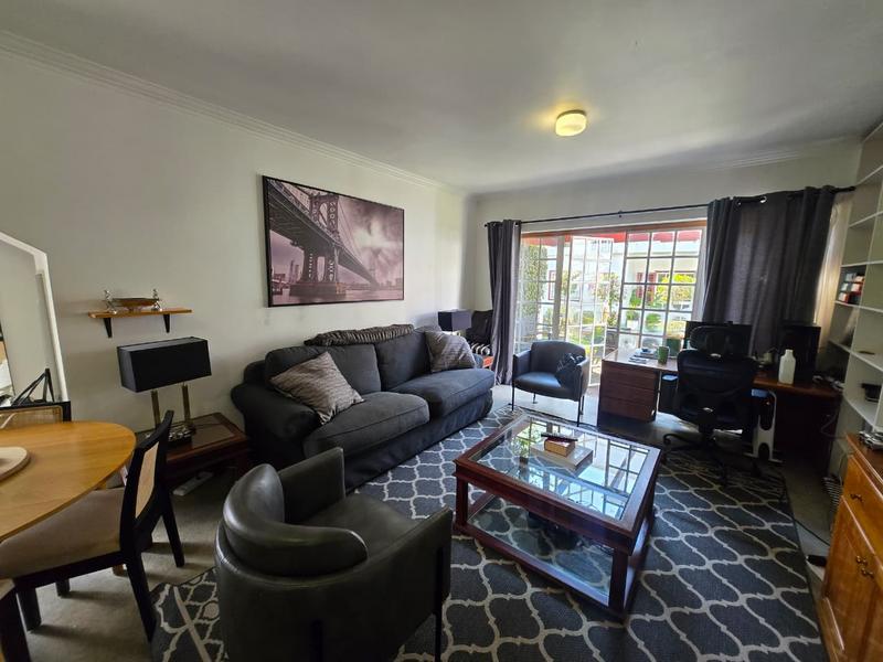To Let 1 Bedroom Property for Rent in Saxonwold Gauteng