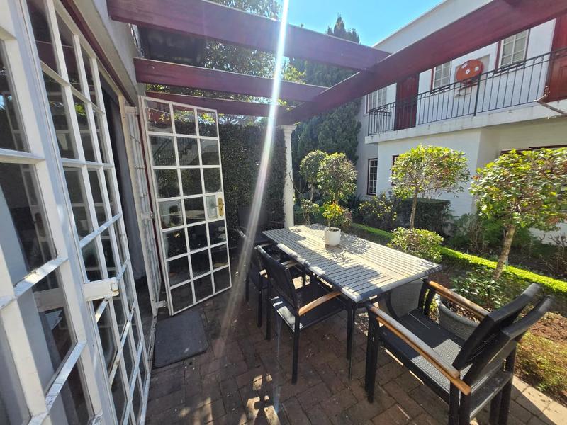 To Let 1 Bedroom Property for Rent in Saxonwold Gauteng