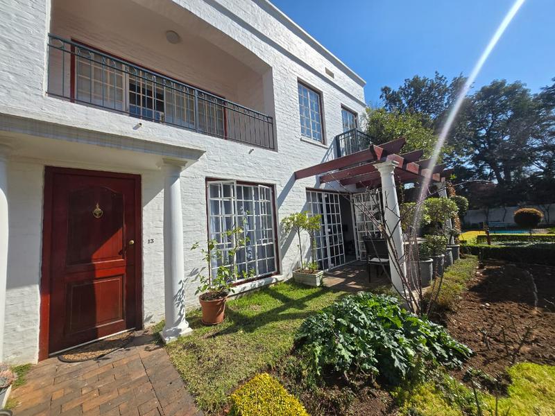 To Let 1 Bedroom Property for Rent in Saxonwold Gauteng