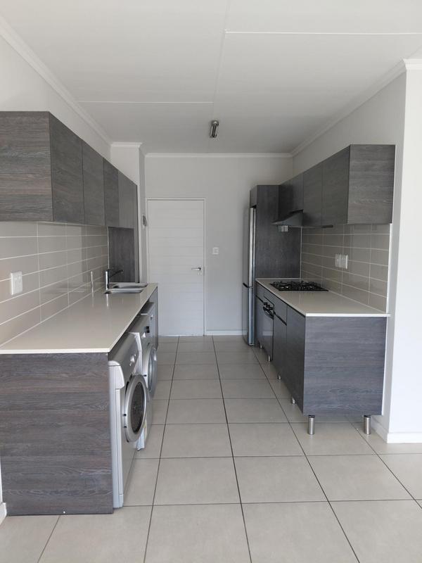 To Let 1 Bedroom Property for Rent in Olivedale Gauteng