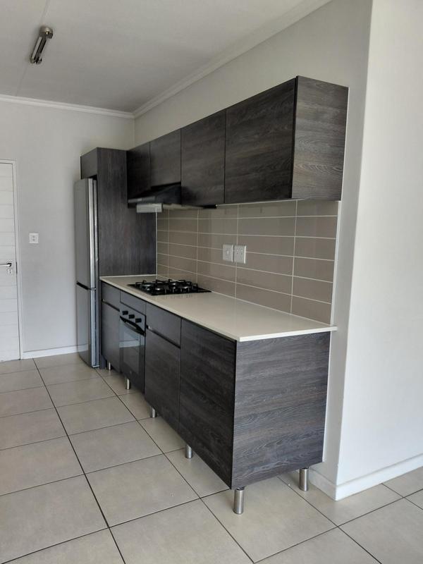 To Let 1 Bedroom Property for Rent in Olivedale Gauteng