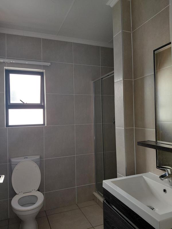 To Let 1 Bedroom Property for Rent in Olivedale Gauteng
