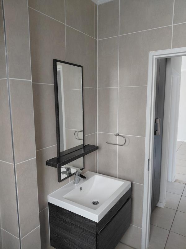 To Let 1 Bedroom Property for Rent in Olivedale Gauteng