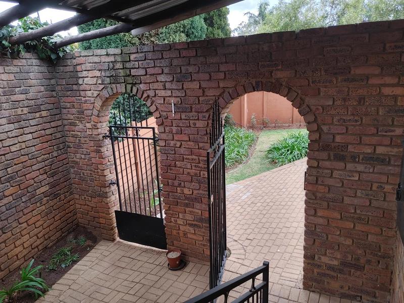 To Let 3 Bedroom Property for Rent in Garsfontein Gauteng