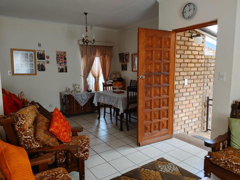To Let 3 Bedroom Property for Rent in Garsfontein Gauteng