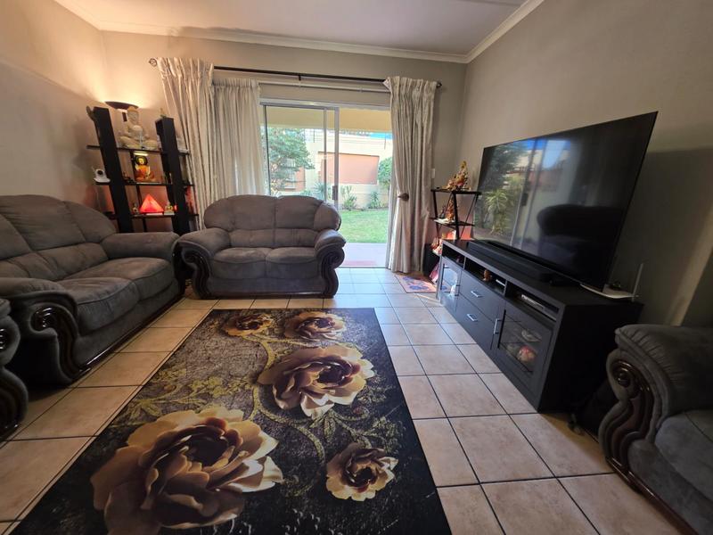 To Let 2 Bedroom Property for Rent in Sunninghill Gauteng