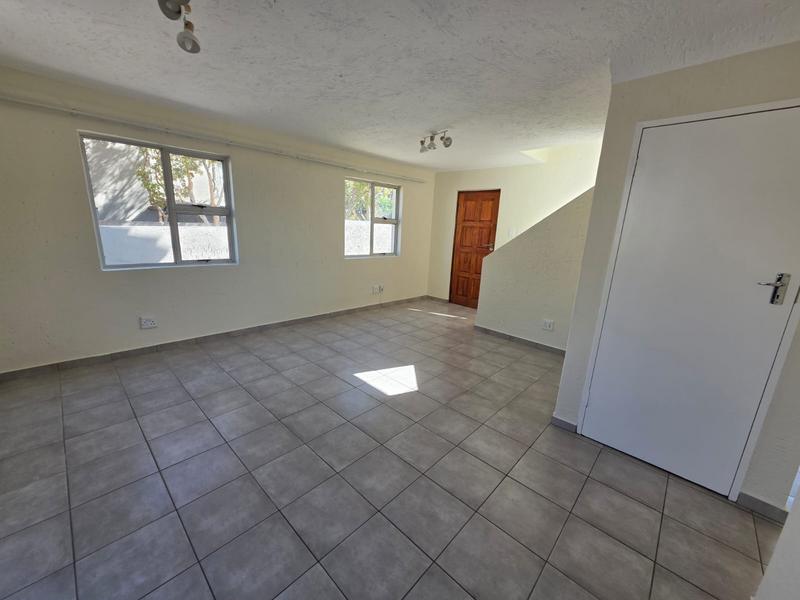 2 Bedroom Property for Sale in Sunninghill Gauteng