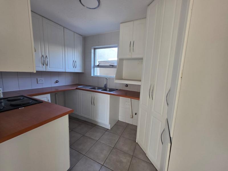 2 Bedroom Property for Sale in Sunninghill Gauteng